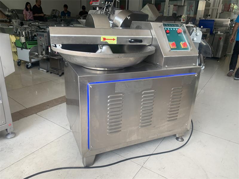 怎么去挑選一臺(tái)好的商用斬拌機(jī)？